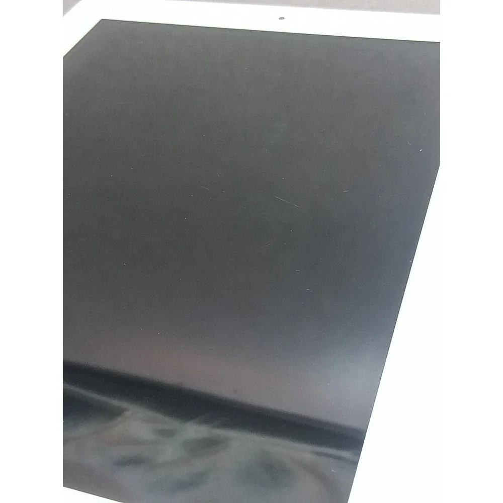 Apple iPad 2nd Gen 16GB WiFi Tablet  Model A1395 Silver/white